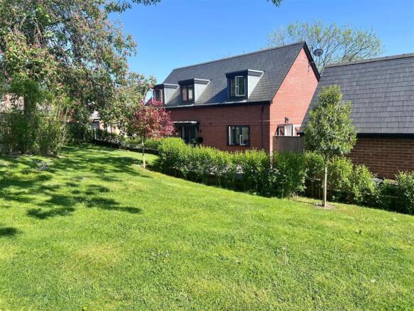Front house 1 with garden.jpg
