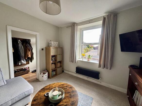 Living room 2.jpg