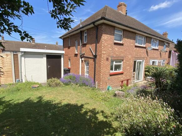 3 Bedroom Semi Detached House For Sale In St Dunstans Drive Gravesend