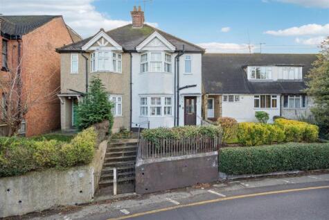 Aldenham Road, Radlett