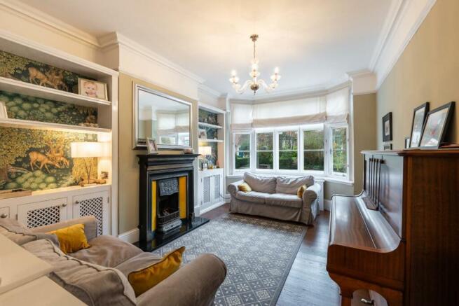 living room-2.jpg