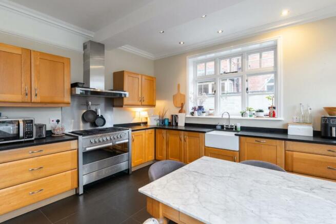 kitchen-3.jpg