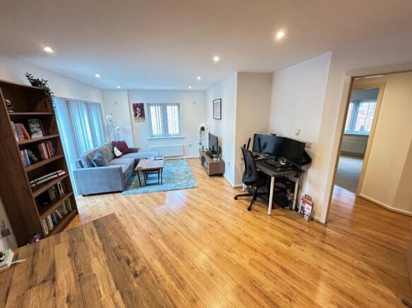 OPEN PLAN LOUNGE / DINER / KITCHEN