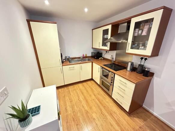 OPEN PLAN LOUNGE / DINER / KITCHEN