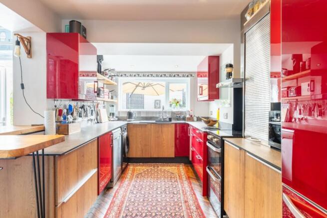 kitchen-2.jpg