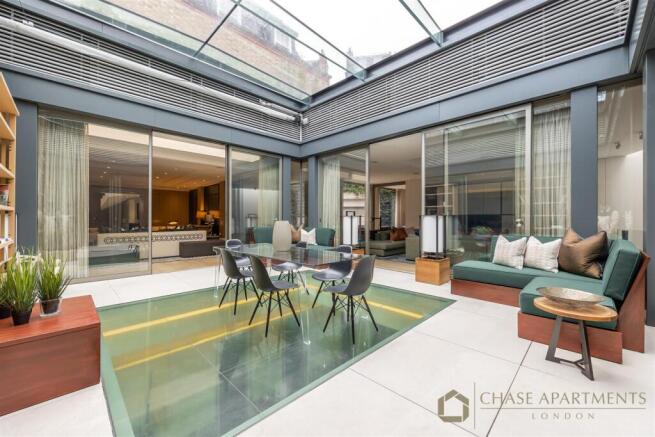 Grosvenor Gardens Mews North, London SW1W