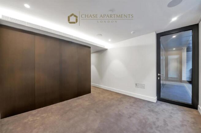 Rathbone Place London, W1T 1JN
