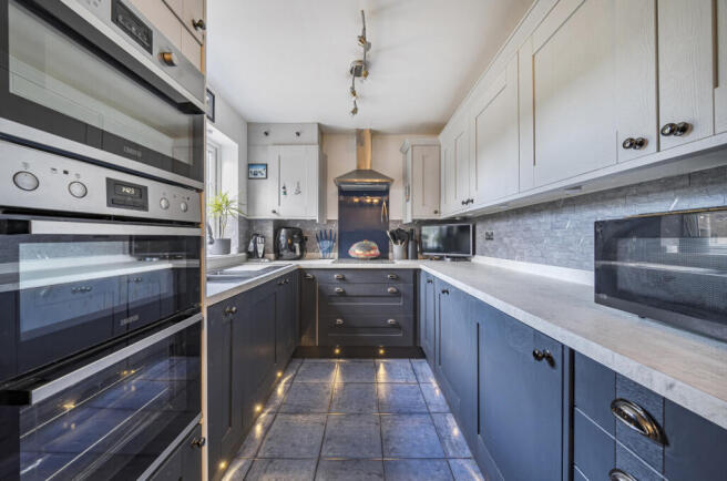 1362076-15-68fb83...