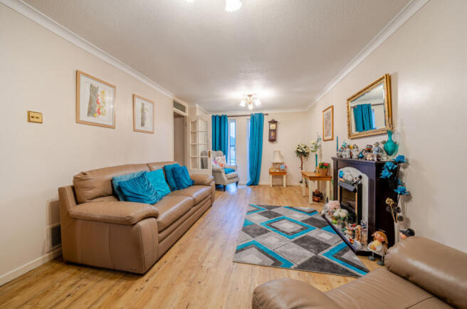 1386153-11-6968b9...