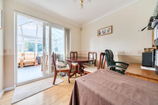 1405779-11-697cbc...