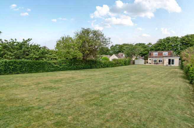 1299080-5-683998e...