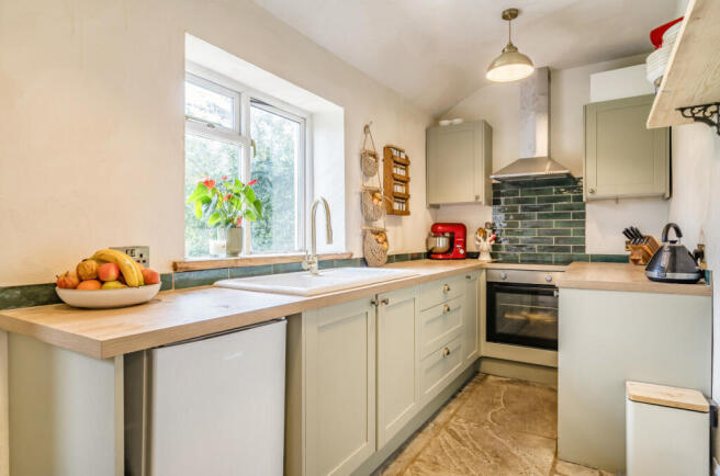 1355768-21-68cbf3...