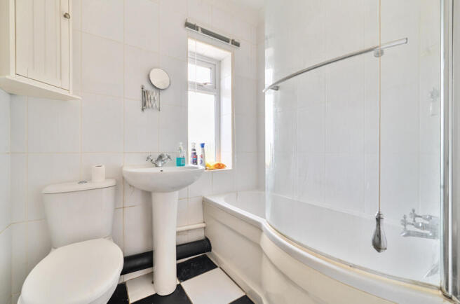 1332926-3-688b950...