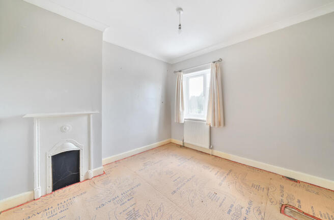 1332926-4-688b951...