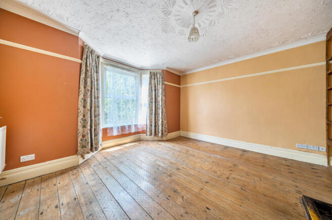 1332925-11-688b94...