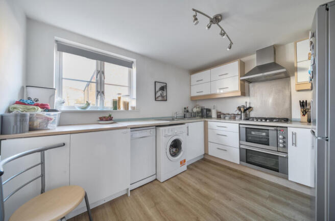 1383466-17-692078...