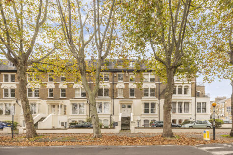 Belmont Court, 
93 Highbury New Park, N5