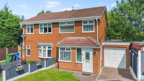 Montrose Close, Fearnhead, WA2