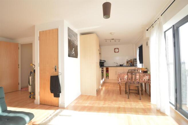 Lounge/Kitchen