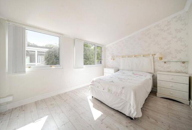 1328137-1-6881ff9...