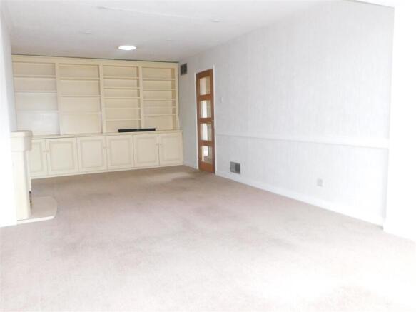 Lounge2.JPG
