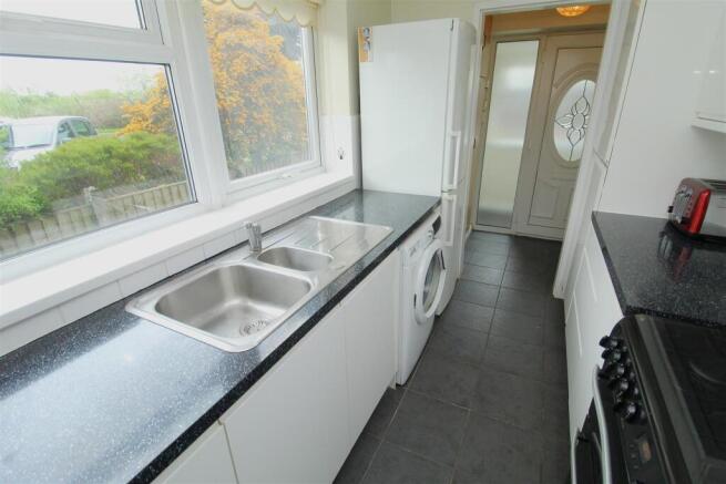 Kitchen1.JPG