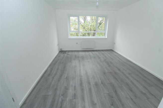 Lounge1.JPG