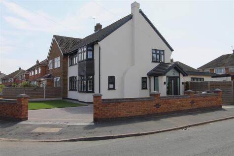 Felsted Drive, Aintree Village, Liverpool