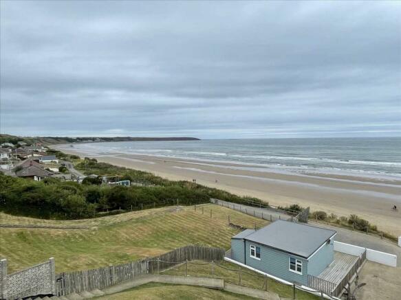 are dogs allowed on primrose valley beach