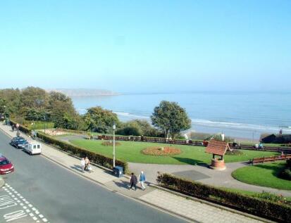 The Crescent, Filey
