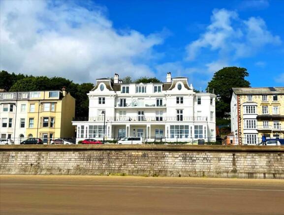 3 bedroom apartment  for sale Filey