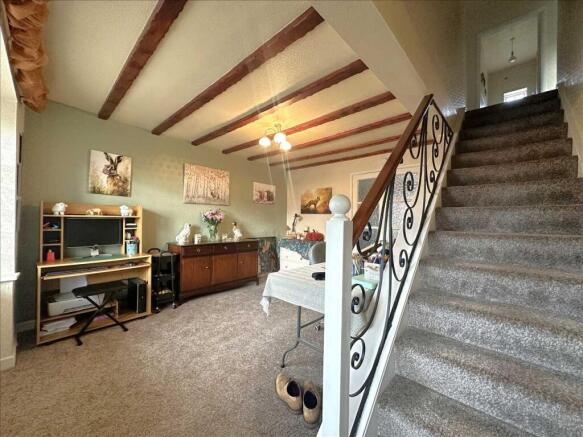 Dining Room/Entrance