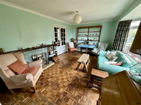 sitting room.jpg