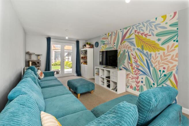 79 Hobby Road, Bodicote-3.jpg