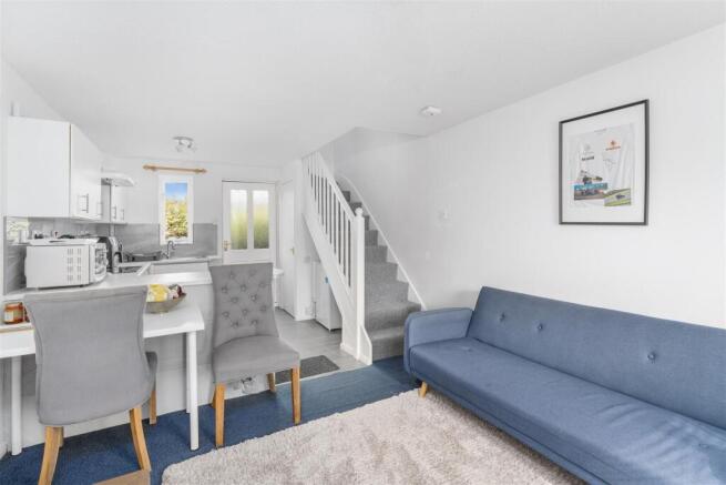 14 Earlstoke Close, Banbury-7.jpg