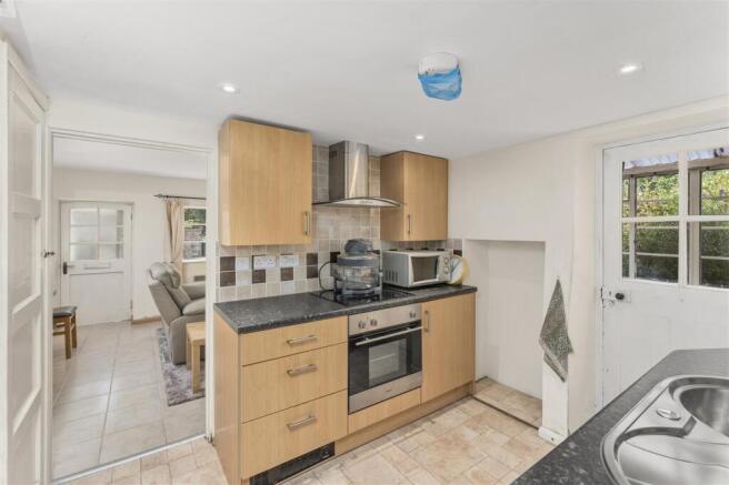 11 Worton Road, Middle Barton-6.jpg