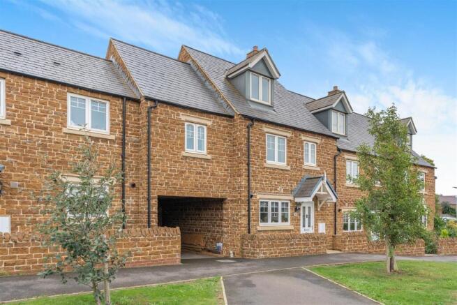 30 Nickling Road, Banbury-1.jpg