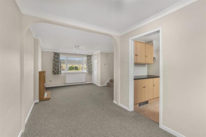 24 Keats Road, Banbury-6.jpg