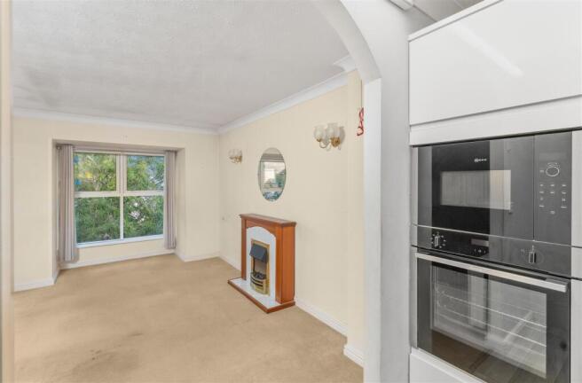 39 Chamberlaine Court, Banbury-11.jpg