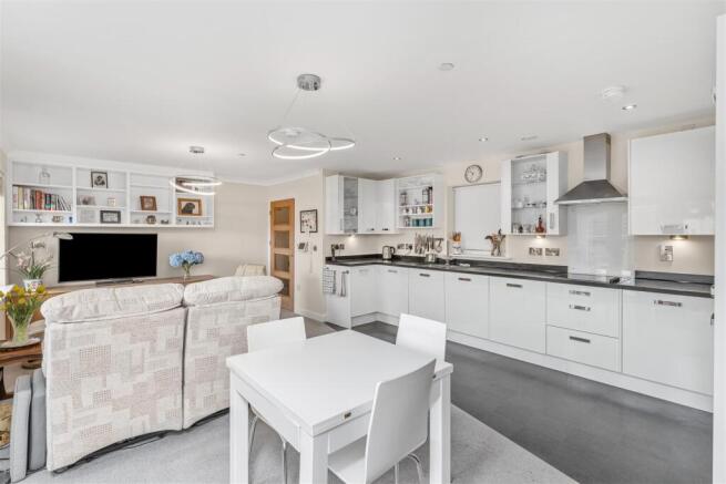 75 Park Gardens, Banbury-12.jpg