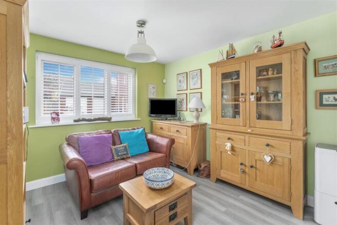 55 Yarrow Road, Bodicote-12.jpg