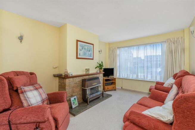 6 Wolseley Close, Banbury-10.jpg