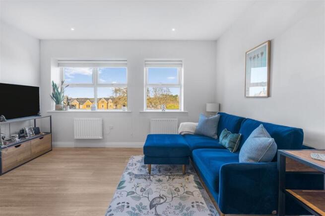 Flat 8, 30 Crouch Street, Banbury-12.jpg