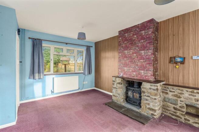 2 The Avenue, Middleton Cheney-7.jpg