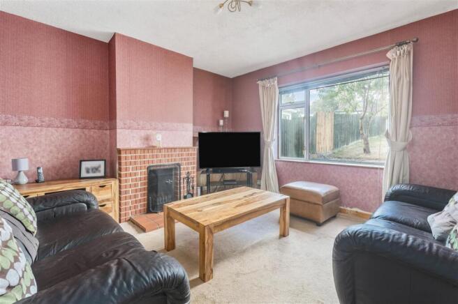 23 Cherry Road, Banbury-4.jpg