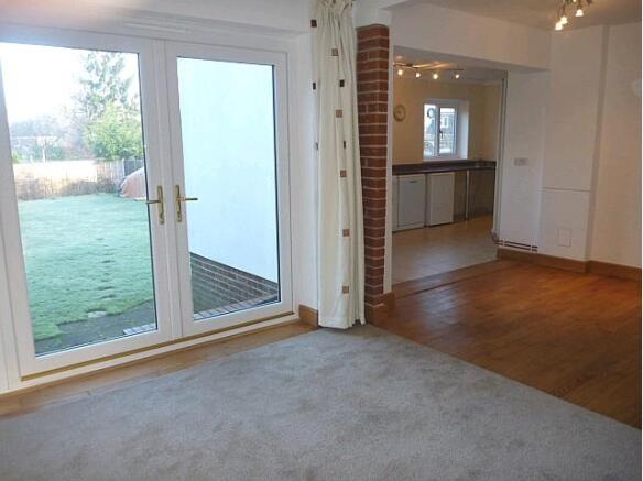 Sitting/dining room
