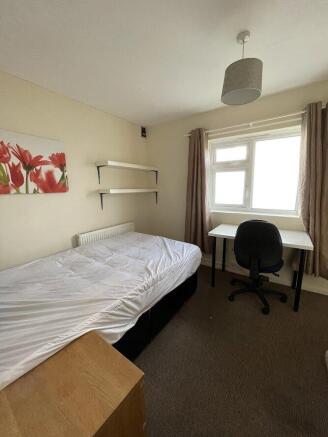 PROFESSIONAL HOUSE SHARE - 3 ROOMS IN LARGE QUIET