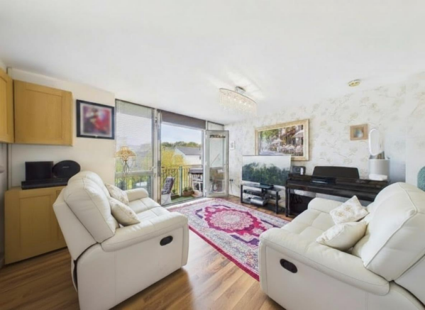 OPEN PLAN LIVING/DINING/KITCHEN