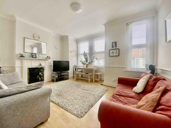 2 bedroom Flat for sale - SOF