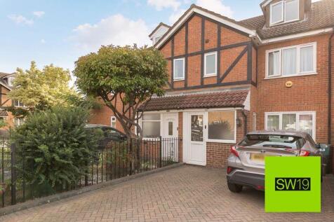 Four bedrooms Colliers Wood/Mitcham borders